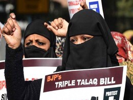 Man Gives Triple <i>Talaq</i> To Wife In Fight Over A Carrom Board, Charged Man Gives Triple <i>Talaq</i> To Wife In Fight Over A Carrom Board, Charged