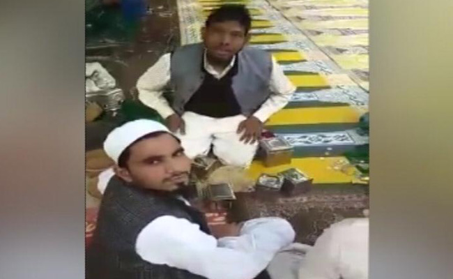 "You'll Build Mosque?": The Video That Likely Triggered Noida <i>Namaz</i> Diktat