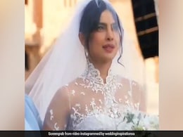 Emotional Video: अपनी दुल्हन को देख Nick के आंखों में आए आंसू, तो कभी रोमांटिक अंदाज़ में यूं किया डांस Emotional Video: अपनी दुल्हन को देख Nick के आंखों में आए आंसू, तो कभी रोमांटिक अंदाज़ में यूं किया डांस