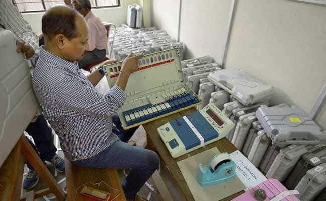 Security Allegedly Found Using Laptop Outside EVM Strongroom In Chhattisgarh