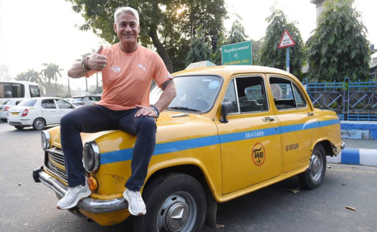 Greg Louganis Sells Medals, Relocates to Panama