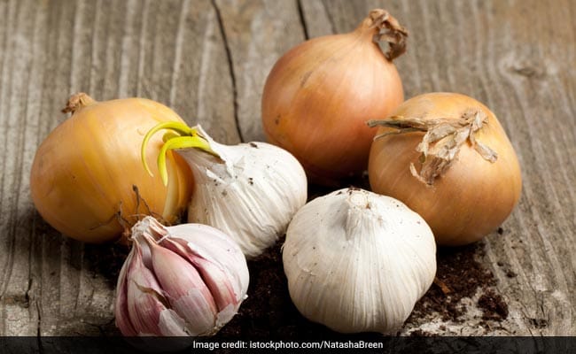 Immunity: This Onion And Honey Syrup Could Combat Cold, Cough Naturally, Recipe Inside