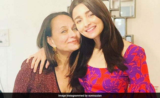 Alia Bhatt's Christmas Celebration With Mom Soni Razdan: Sugar, Spice And Everything Nice