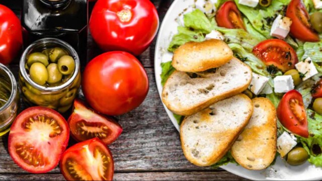 The Mediterranean diet is also referred as a heart-healthy way of eating