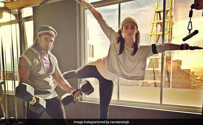 <I>Gully Boy</i> Goes To Berlin International Film Festival. 'Woo Hoo! So Excited,' Tweet Alia Bhatt, Ranveer Singh