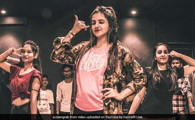 2018 Top Trending Videos: इंटरनेट पर चला सपना चौधरी का जादू, ऐसे किया लोगों ने कॉपी