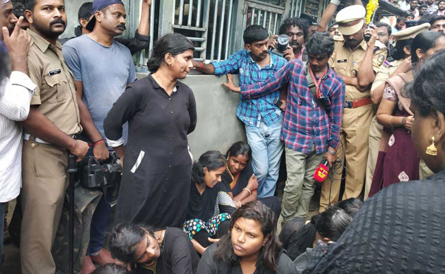 11 Women Who Tried To Enter Sabarimala Evicted From Base Camp