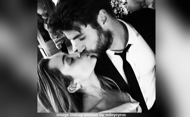 Miley Cyrus And Liam Hemsworth Are Married. See Pics
