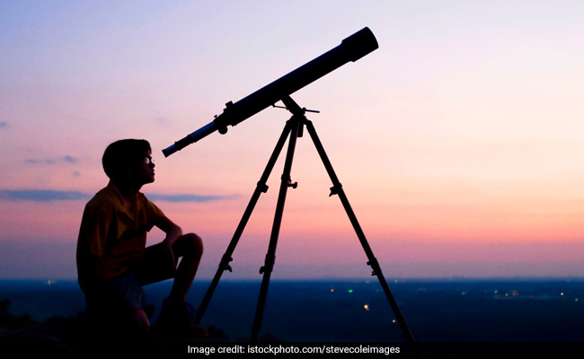 Odisha CM Felicitates Budding Astronomers Of State