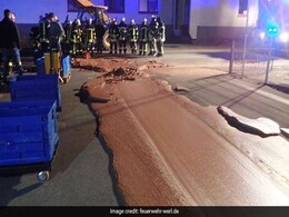 A River Of Chocolate Turns German Street Into Every Dessert-Lover's Dream A River Of Chocolate Turns German Street Into Every Dessert-Lover's Dream