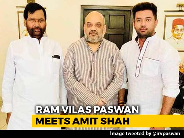 Ram Vilas Paswan, Son Chirag Meet Amit Shah In Row Over 2019 Pact