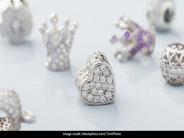 7 Adorable Studs Under Rs 700 To Add To Your Jewellery Collection 7 Adorable Studs Under Rs 700 To Add To Your Jewellery Collection