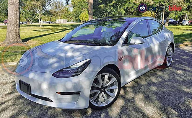Tesla Produced 900 Model 3 Cars Per Day This Week- Musk