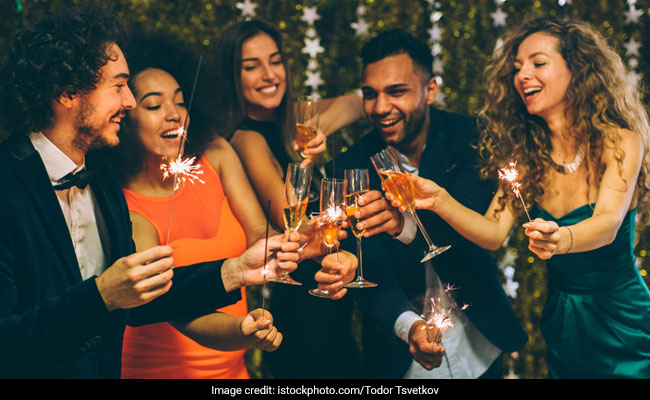 Hosting A New Year's Party? Here Are 5 Things To Get