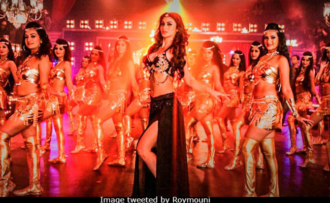 <i>KGF</i>'s Gali Gali: 'Mouni Roy Is Gorgeous,' Internet Can't Stop Watching The Song