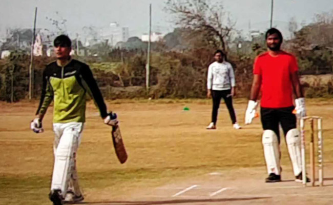 खेती नहीं खेल का मैदान: सिर्फ क्रिकेटरों को ही नहीं, यहां किसानों को भी खूब भा रहा क्रिकेट...