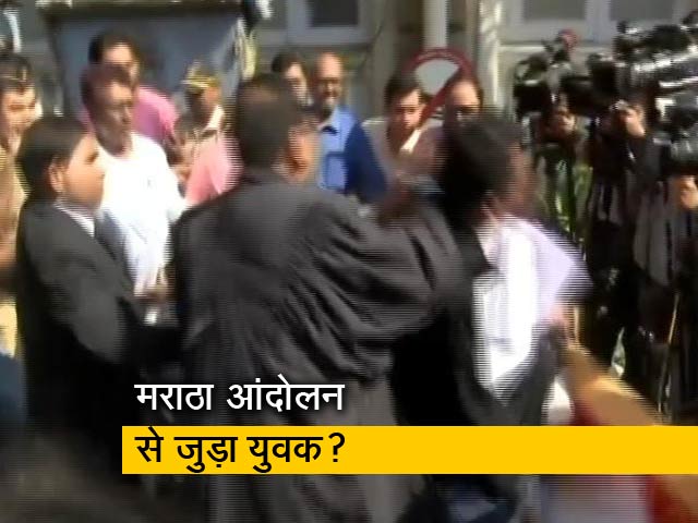 मुंबई में कोर्ट परिसर के बाहर जनहित याचिकाकर्ता वकील पर हमला