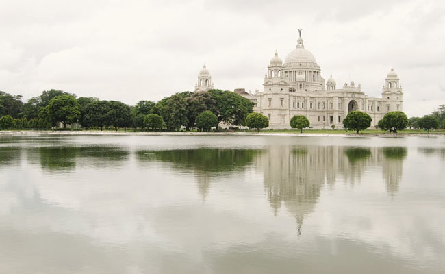 2 Bangladeshis Arrested For Using Drone At Kolkata's Victoria Memorial