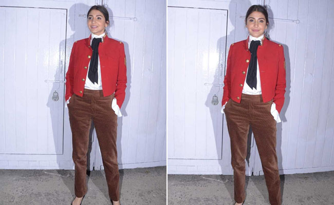 Like Anushka Sharma, Style Up In Corduroy Pants This Season. 5 Great Picks
