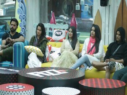 <i>Bigg Boss 12</i>, Day 96, Written Update: Karanvir, Surbhi And Deepak Get The Last <i>Kaalkothri</i> Punishment Before Finale <i>Bigg Boss 12</i>, Day 96, Written Update: Karanvir, Surbhi And Deepak Get The Last <i>Kaalkothri</i> Punishment Before Finale