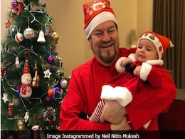 Neil Nitin Mukesh Introduces Us To The Cutest Santa Duo Ever (A Day Late, But Never Mind) Neil Nitin Mukesh Introduces Us To The Cutest Santa Duo Ever (A Day Late, But Never Mind)