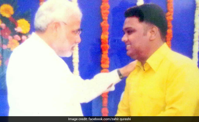 Board At Vadodara Mosque Gate Denies Entry To Muslim BJP Leader