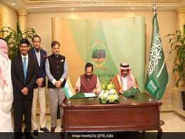 India, Saudi Arabia Sign Bilateral Annual Haj Agreement For 2019 India, Saudi Arabia Sign Bilateral Annual Haj Agreement For 2019