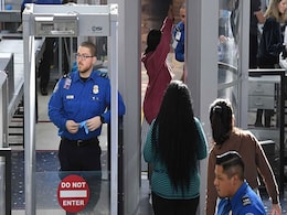 "It's Christmas": Workers Hit By US Shutdown Worry About Paying Bills "It's Christmas": Workers Hit By US Shutdown Worry About Paying Bills