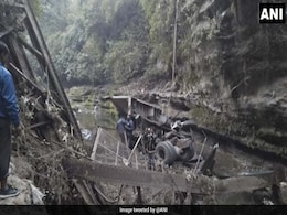 उत्तराखंड के देहरादून में पुल गिरने से दो लोगों की मौत, 3 घायल उत्तराखंड के देहरादून में पुल गिरने से दो लोगों की मौत, 3 घायल