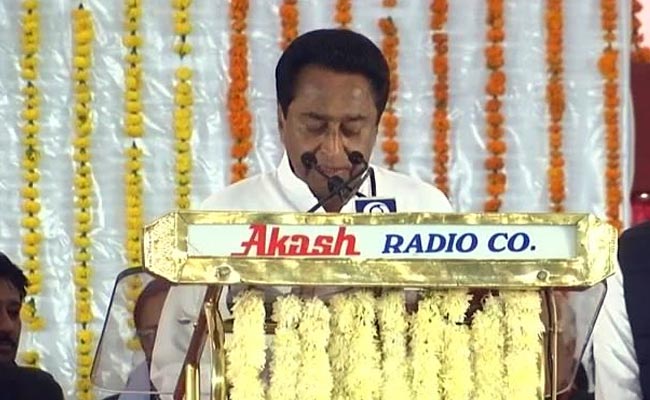UPDATES: मध्यप्रदेश के मुख्यमंत्री के तौर पर कमलनाथ ने ली शपथ, समारोह में राहुल गांधी समेत अन्य वरिष्ठ नेता रहे मौजूद