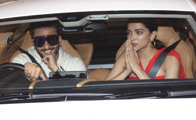 Deepika Padukone, Ranveer Singh, Katrina Kaif And Others Attend Zoya Akhtar's Christmas Party. See Pics