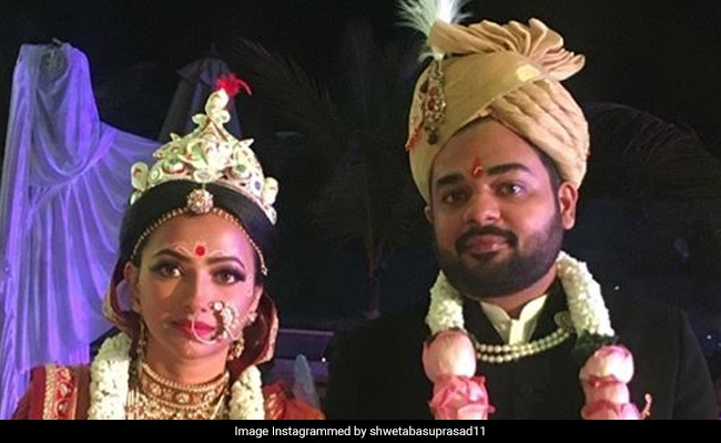 Shweta Basu Prasad Fills Up Instagram With More Pics From Her Wedding, <I>Haldi</I> And <I>Mehendi</I> Ceremonies
