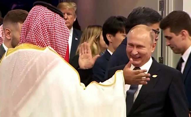 "Bro Handshake" Between Saudi Prince And Putin Has Twitter Buzzing