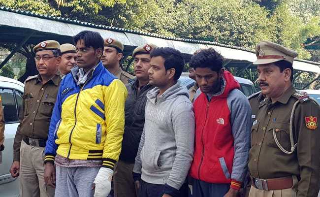 टैटू आर्टिस्ट की हत्या का मामला सुलझा, हत्या के आरोपी तीन दोस्त गिरफ्तार