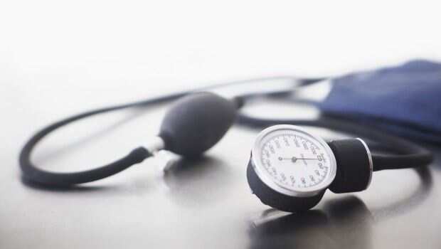 Hypertension: इन 5 वार्निंग साइन से पहचानें कि हालात बहुत ज्यादा बिगड़ गए हैं Hypertension: इन 5 वार्निंग साइन से पहचानें कि हालात बहुत ज्यादा बिगड़ गए हैं
