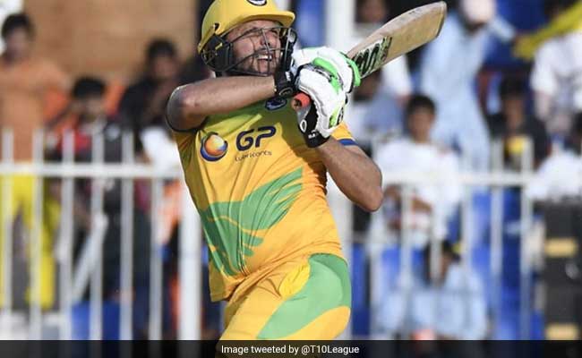 जब शाहिद अफरीदी ने वहाब रियाज की गेंदबाजी का बनाया 'मजाक', जमाए लगातार 4 छक्‍के, VIDEO