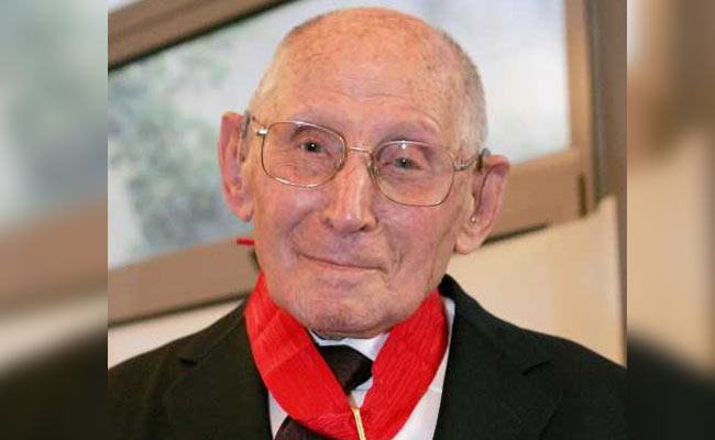 French Resistance Hero Who Saved Hundreds Of Jewish Children Dies At 108