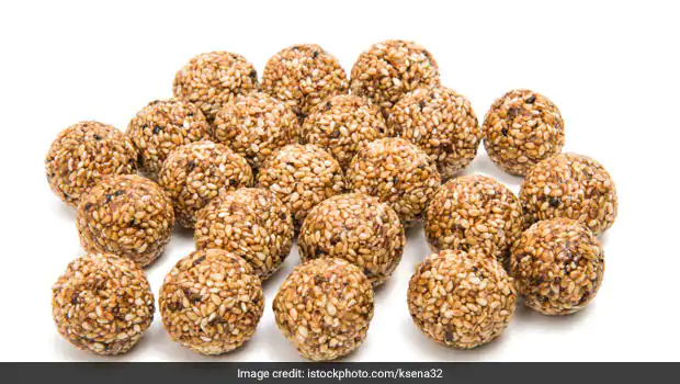 Watch: 5-Min <i>Till Mawa Ladoo</i> Recipe For Good Immunity, Strong Bones And Loads Of Energy
