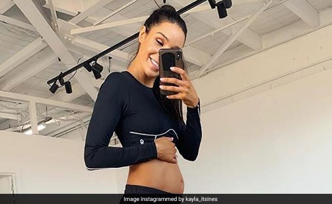 Celeb fitness trainer Kayla Itsines revealed on Instagram that she is is 20 weeks pregnant
