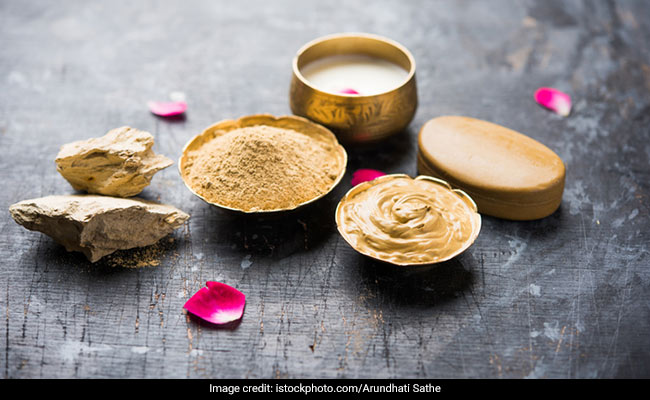 7 Ayurvedic Facial Cleansers For Clear And Glowing Skin