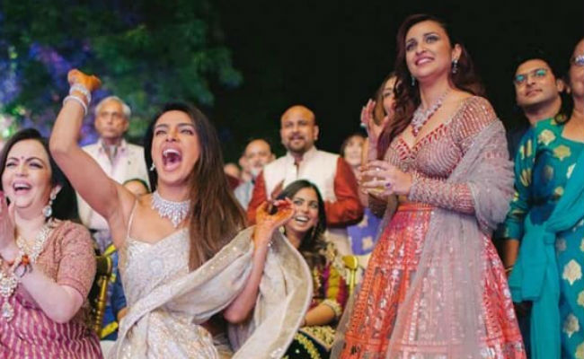 Priyanka Chopra And Nick Jonas' Sangeet: Parineeti's First-Hand Account Of How <i>Ladkewale</i> 'Stumped' <i>Ladkiwale</i>