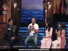 Bigg Boss 12 Video: सलमान के सामने गुस्साईं श्रीसंत की बीवी, सुरभि के भाई बोले- वे मेरे द्वारा तैयार विस्फोट है Bigg Boss 12 Video: सलमान के सामने गुस्साईं श्रीसंत की बीवी, सुरभि के भाई बोले- वे मेरे द्वारा तैयार विस्फोट है