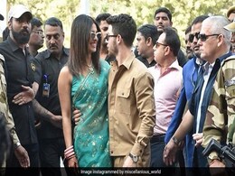 तैमूर अली खान के बाद अब प्रियंका-निक की डॉल हुई VIRAL, क्या आपने देखी? तैमूर अली खान के बाद अब प्रियंका-निक की डॉल हुई VIRAL, क्या आपने देखी?