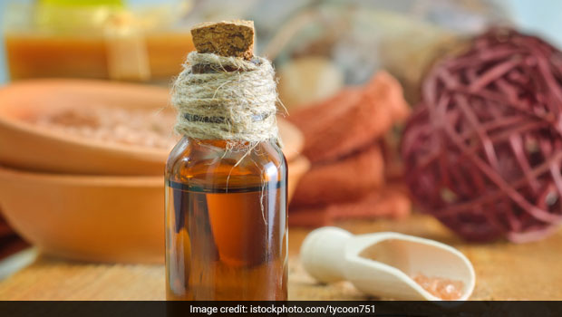 Glycerine For Skin Care: Amazing Benefits And Uses Of Glycerine