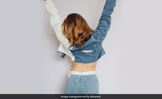 Photos के लिए कुछ भी कर सकते हैं लोग, Online खरीदे कपड़े और फिर...