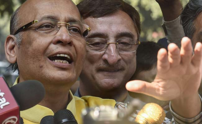 Congress Calls For Caution Around EVM Store Rooms, Meets Election Body