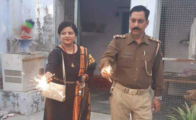 UP Police Donates Rs 70 Lakh To Family Of Inspector Killed In Bulandshahr