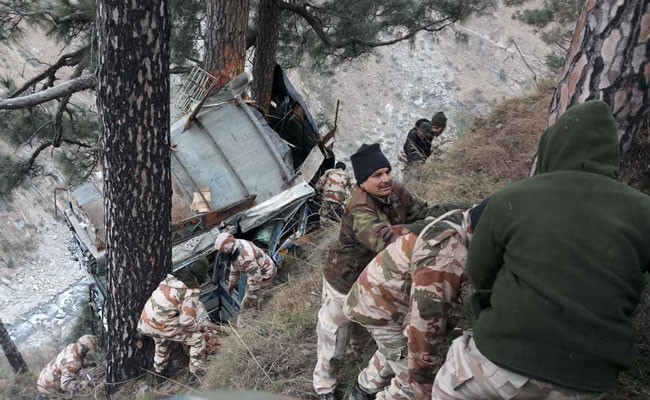 1 Killed As Bus With 36 Border Cops Falls Into Gorge In Jammu And Kashmir