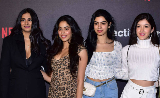 Janhvi, Khushi, Shanaya And Rhea Form Anil Kapoor's Cheer Squad