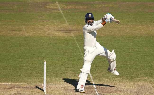 74 रन बनाकर खेल रहे थे मुरली विजय और फिर एक ही ओवर में पहुंच गए 100 रन पर, देखें VIDEO